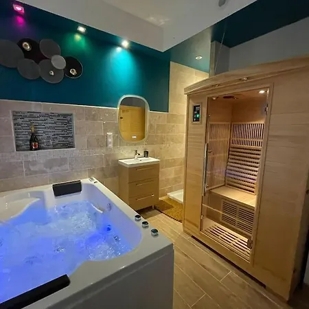 D'amour Et Detente Jacuzzi, Sauna Et Massage *